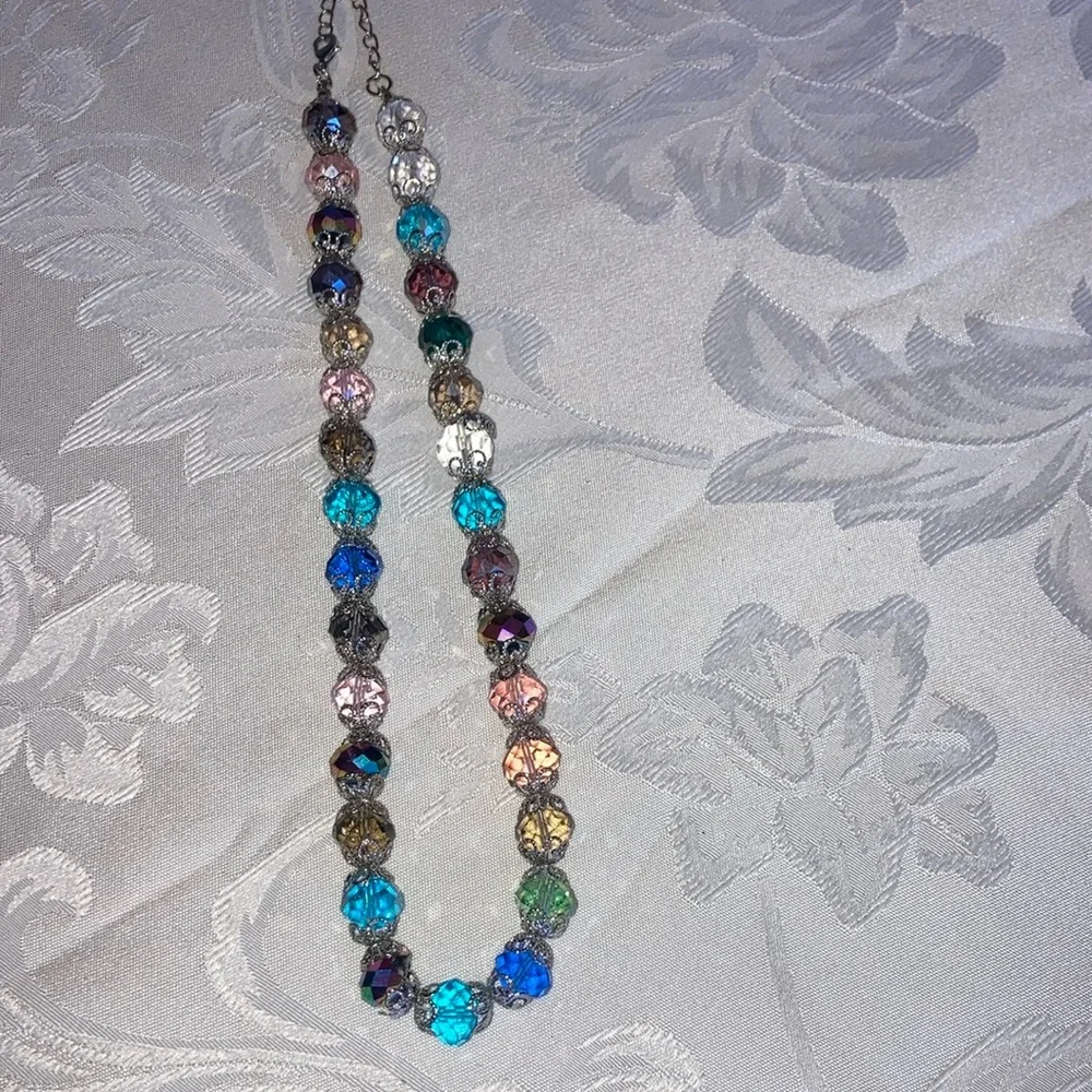 16”+2 1/2 extension chain st w/ pastel crystal beads necklace $55 - Picture 2 of 4